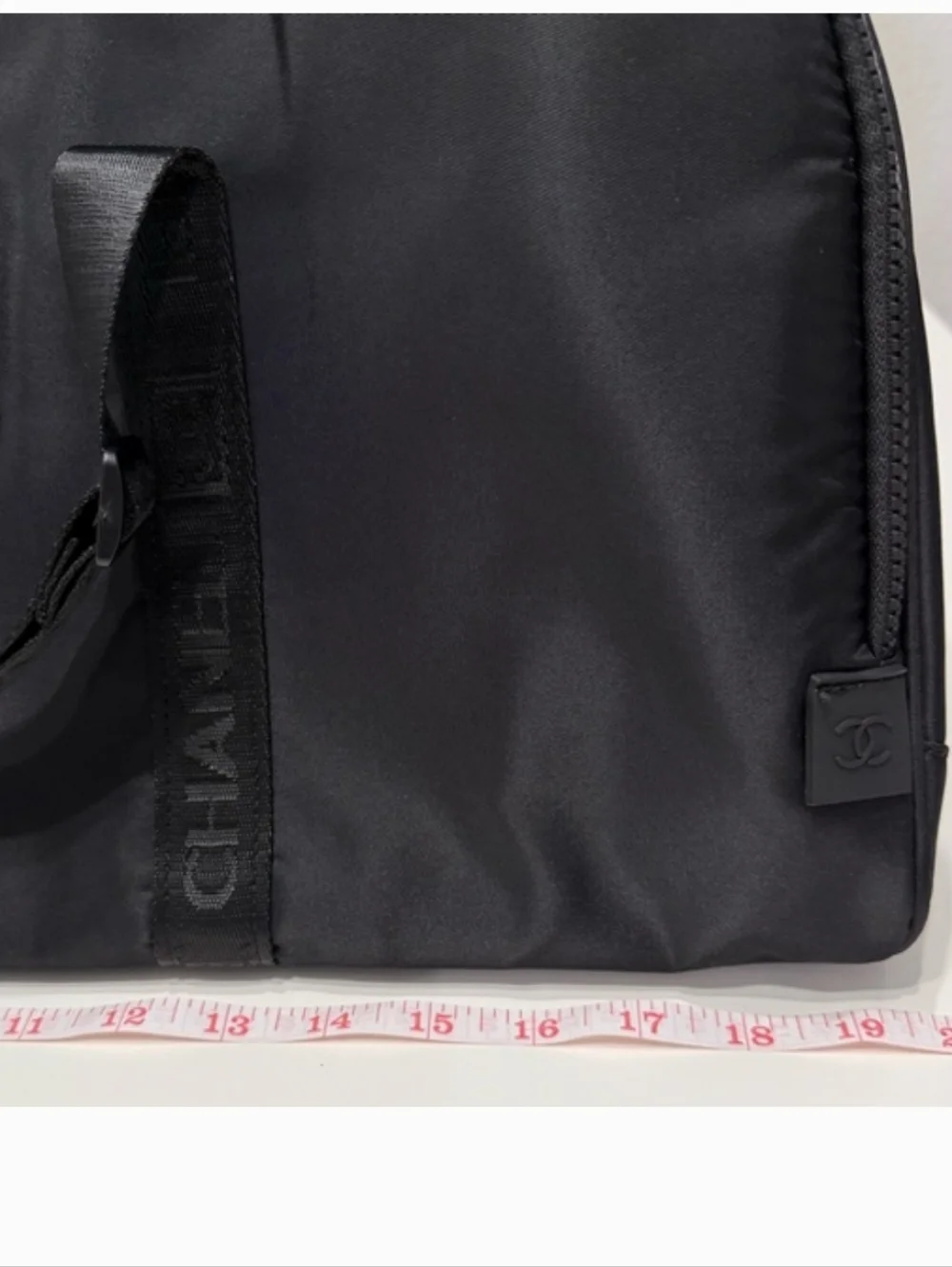 Black Nylon With White Branding Unisex Travel/Gym Bag. - Picture 7 of 12